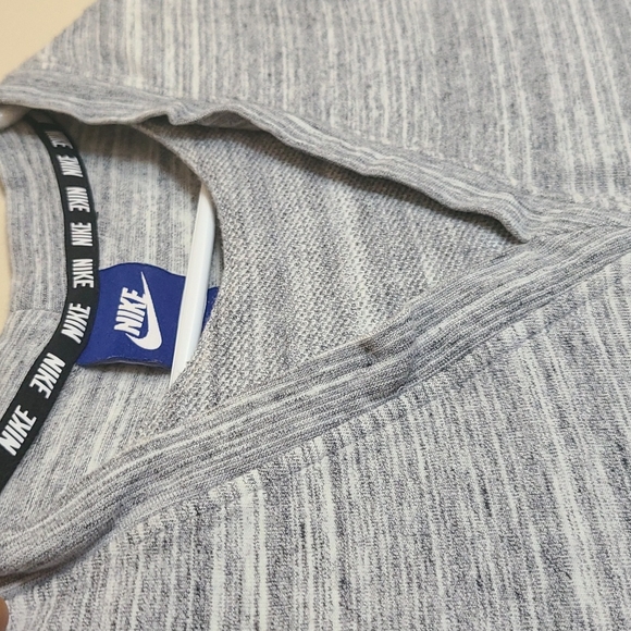 Nike Women's Sportswear Advance 15 Knit Gray Tank Top - Picture 4 of 6